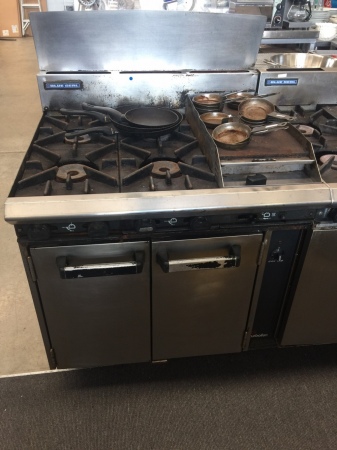 Blue Seal GE56C 4 Burners with 300mm griddle on Electric Convection Oven